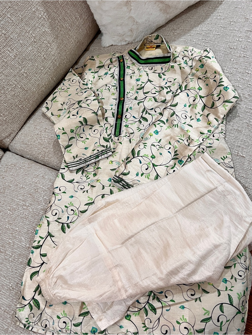 Kid’s Green Vine-Print Kurta and Cream Pants Set